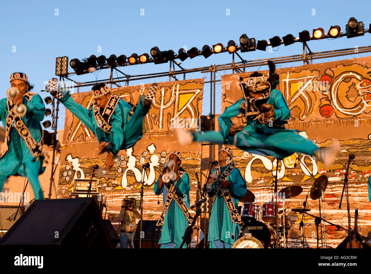 Gnawa Background
